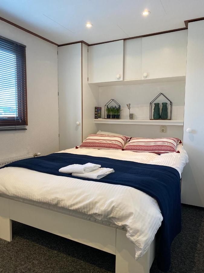 C'Est La Vie Houseboat Hotel Nederhorst den Berg Kültér fotó